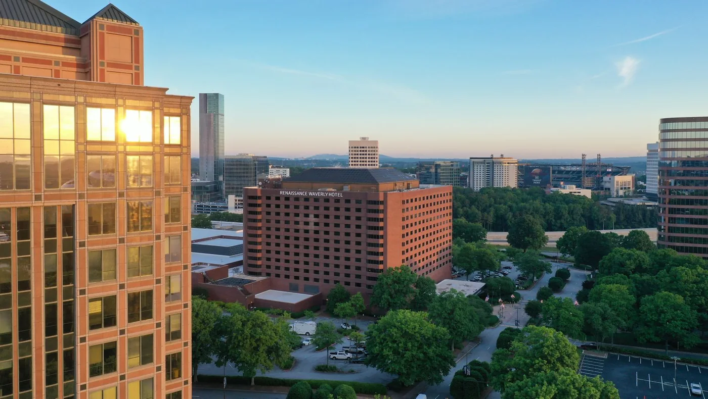 Renaissance Atlanta Waverly Hotel from outside